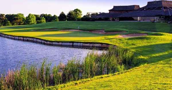 Glen Abbey hole 18